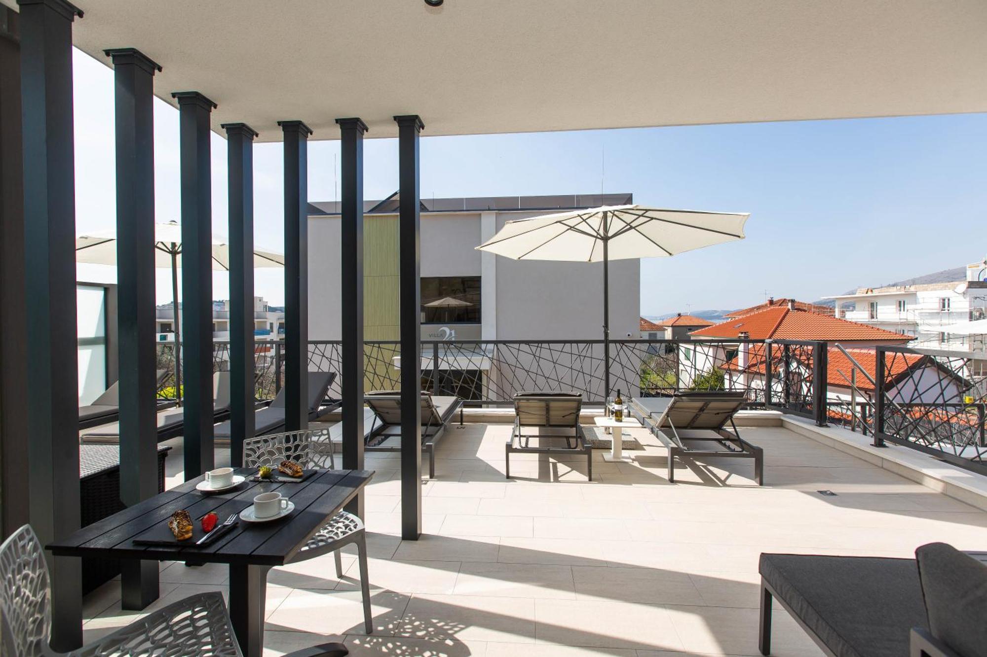 Villa 23 A Heated Pool Trogir Buitenkant foto