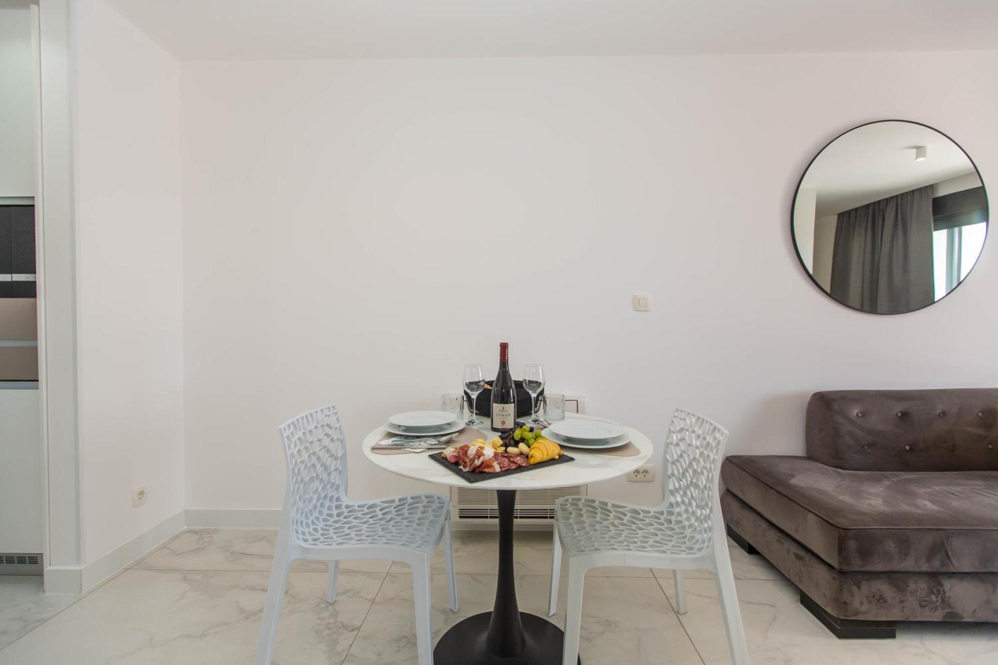 Villa 23 A Heated Pool Trogir Buitenkant foto