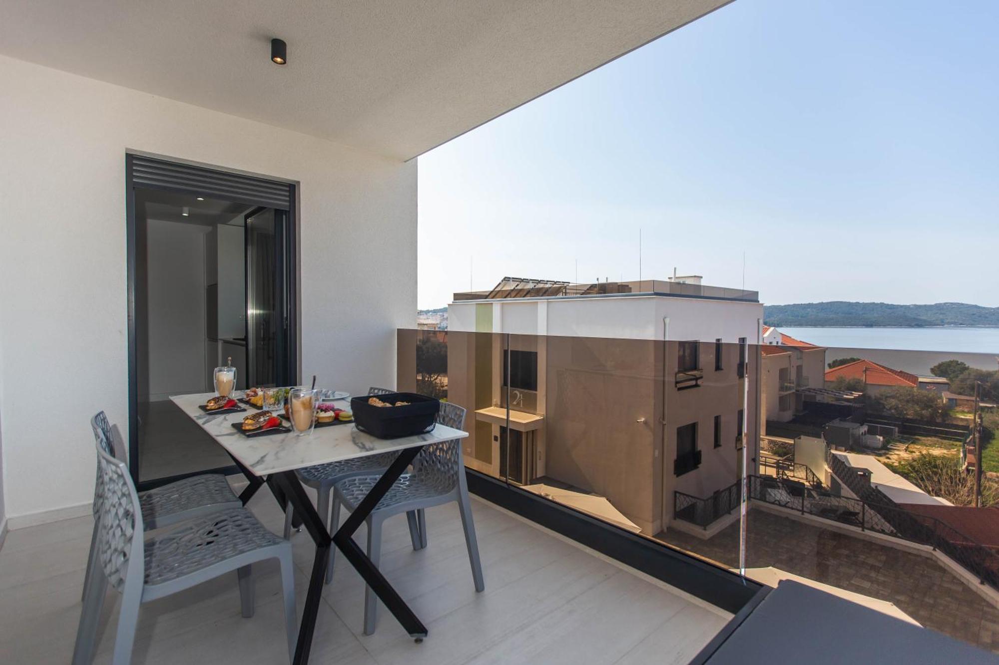 Villa 23 A Heated Pool Trogir Buitenkant foto