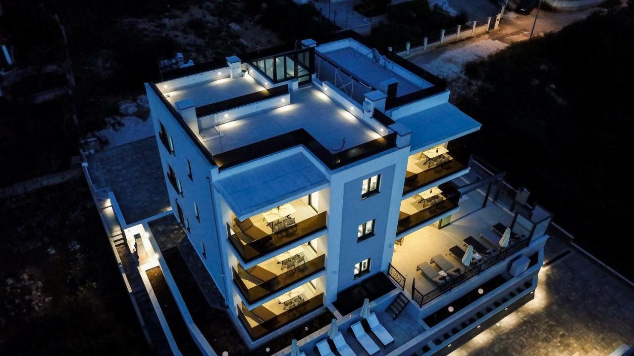 Villa 23 A Heated Pool Trogir Buitenkant foto